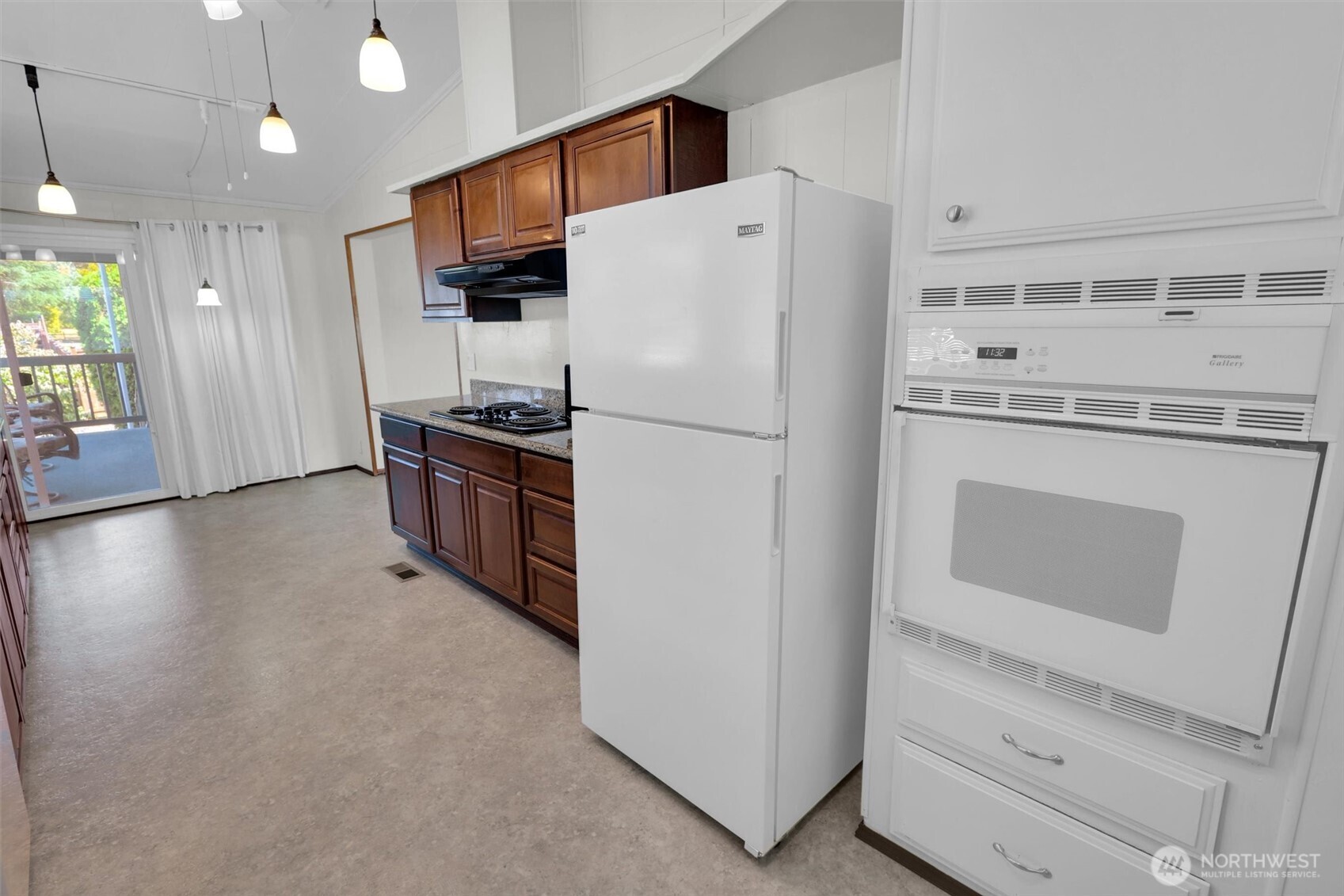 11436 Southeast 208th Street, Unit 153 Kent, WA 98031 - Photo 14 of 40