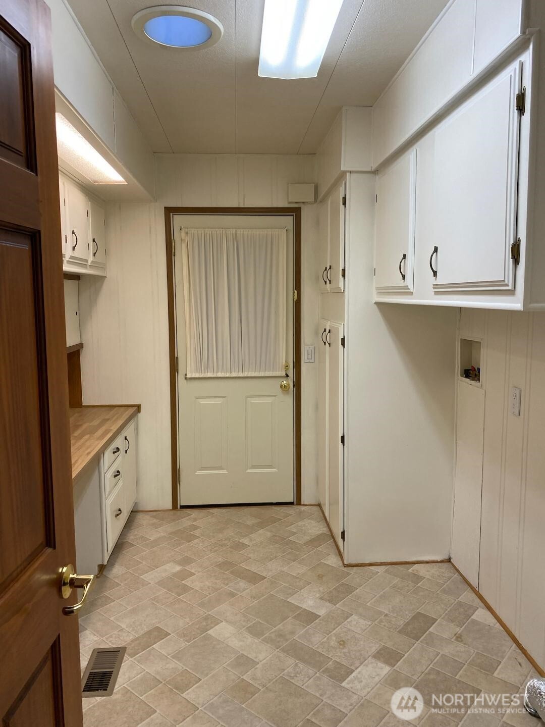 11436 Southeast 208th Street, Unit 153 Kent, WA 98031 - Photo 16 of 40