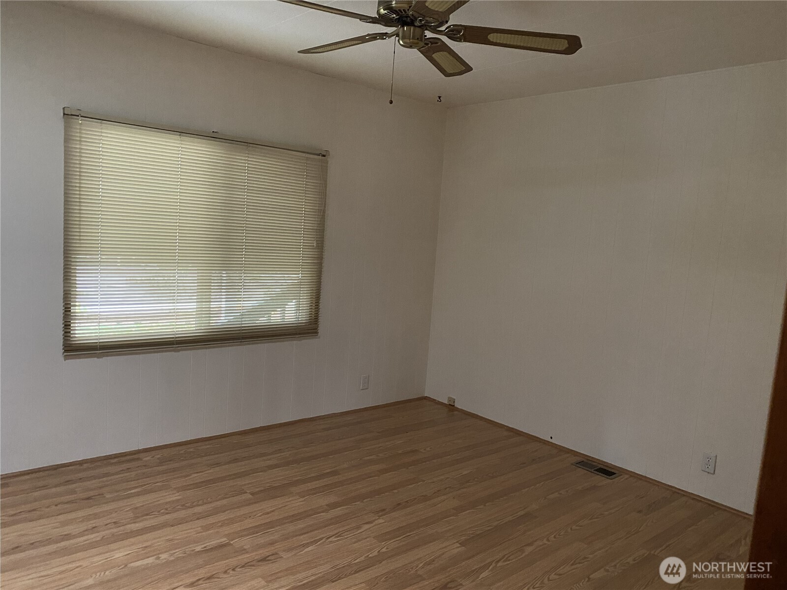 11436 Southeast 208th Street, Unit 153 Kent, WA 98031 - Photo 21 of 40