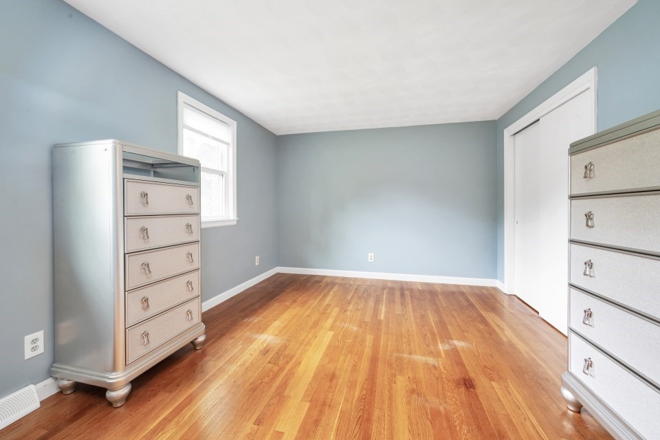 25 Foxtail Road Hanover, MA 02339 - Photo 15 of 23