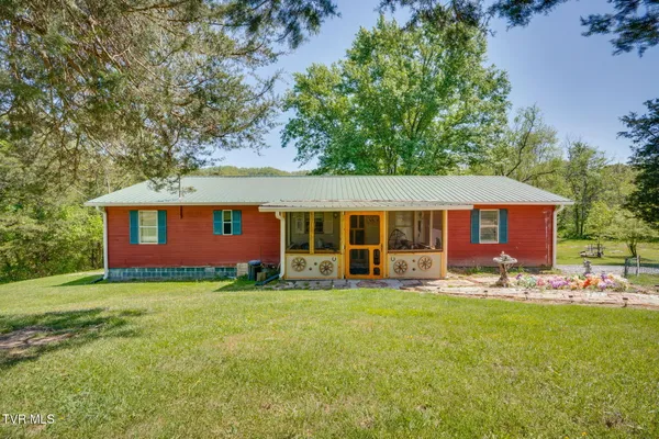 $275,000 | 111 Clinch Valley Road, Eidson, TN 37731