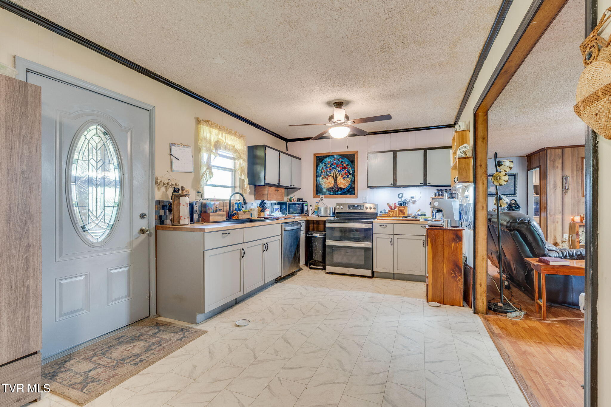 111 Clinch Valley Road Eidson, TN 37731 - Photo 12 of 36 011