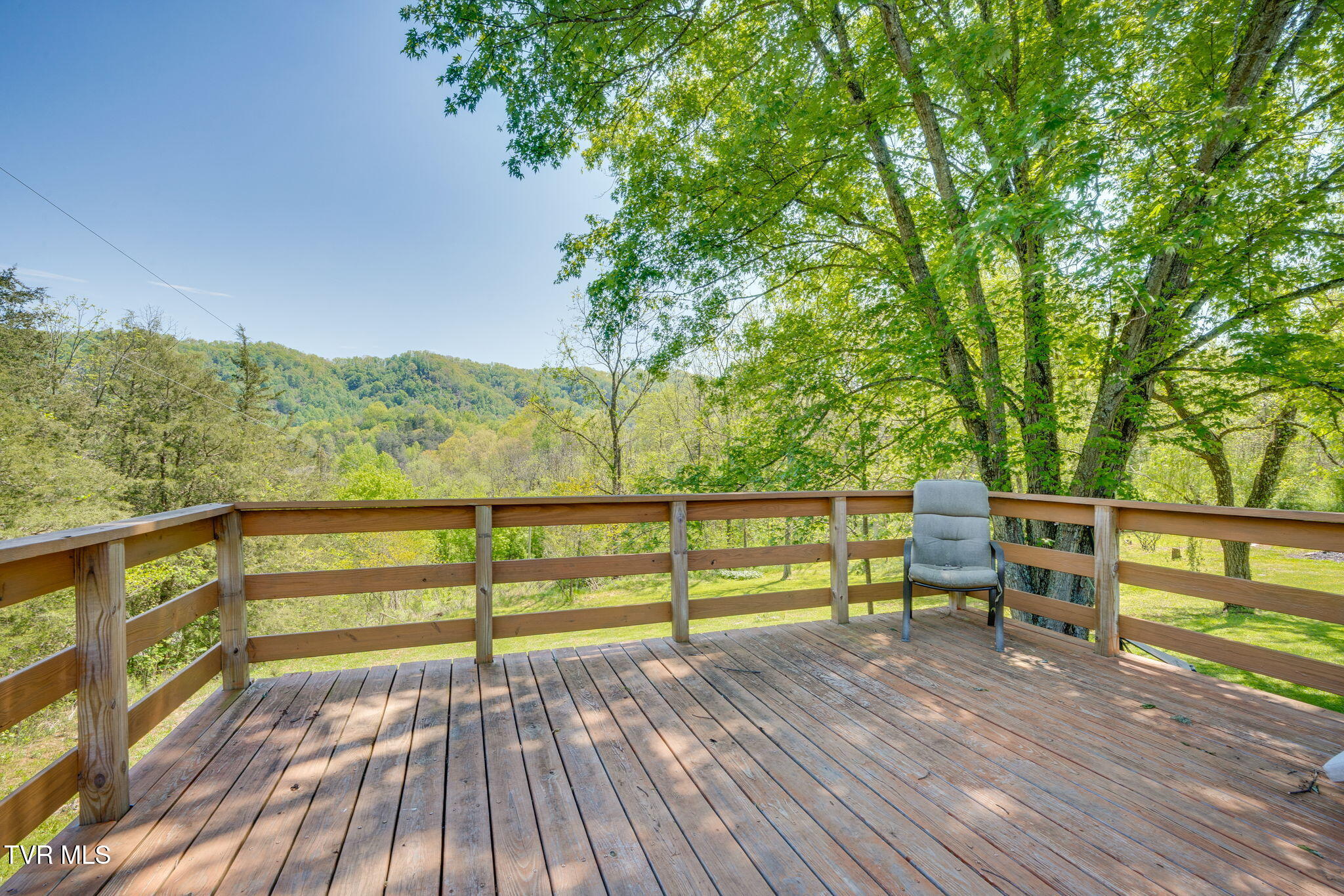 111 Clinch Valley Road Eidson, TN 37731 - Photo 5 of 36 027