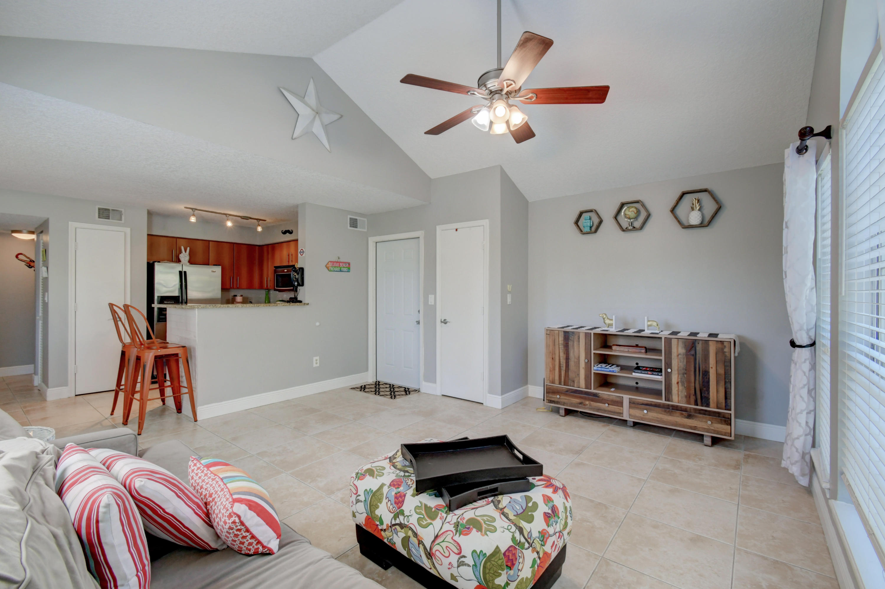 1020 Crystal Way, Unit J Delray Beach, FL 33444 - Photo 16 of 33 34_dsc_3710_1_2_3_4