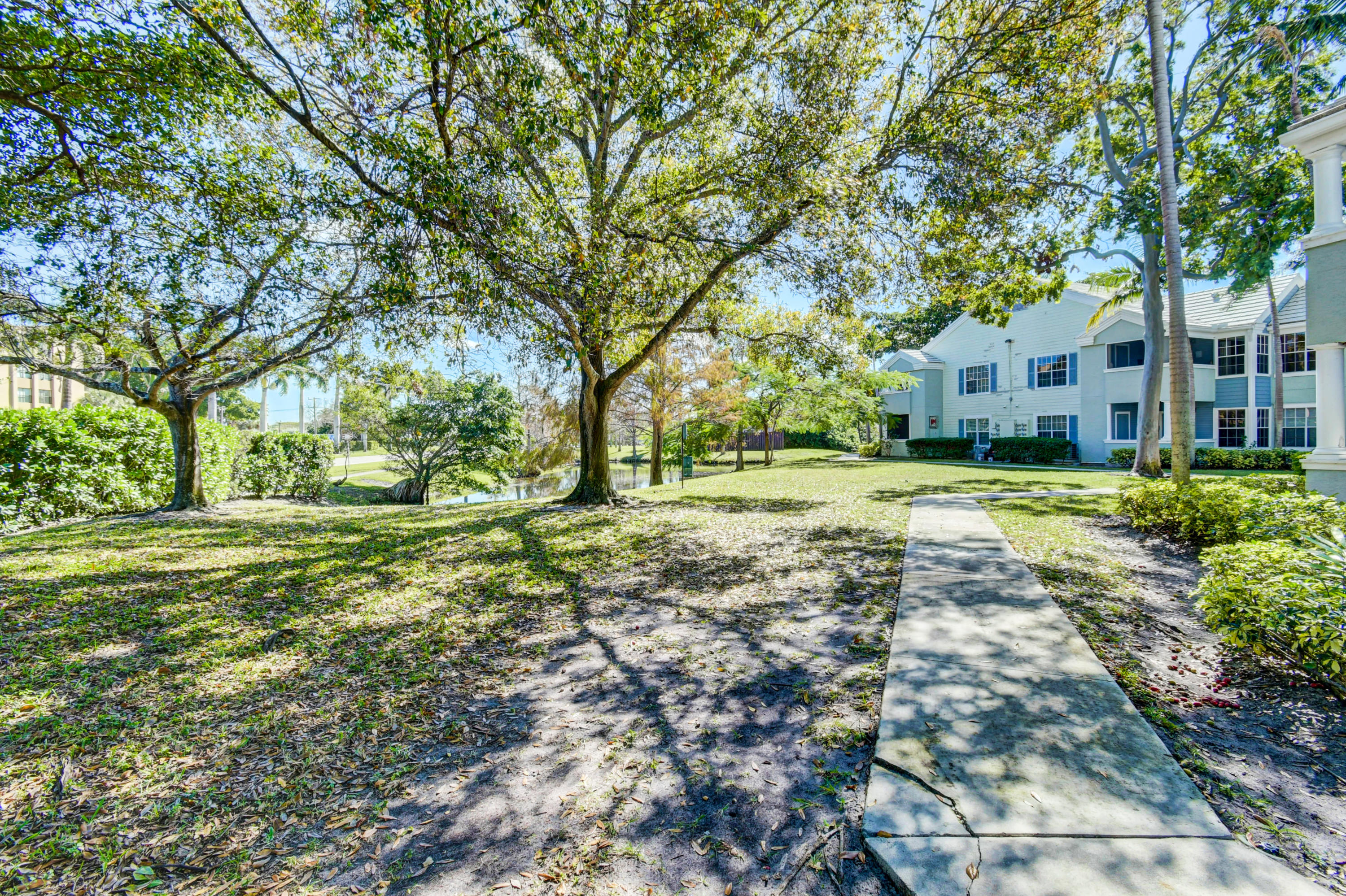 1020 Crystal Way, Unit J Delray Beach, FL 33444 - Photo 8 of 33 20_dsc_3400_1_2_3_4