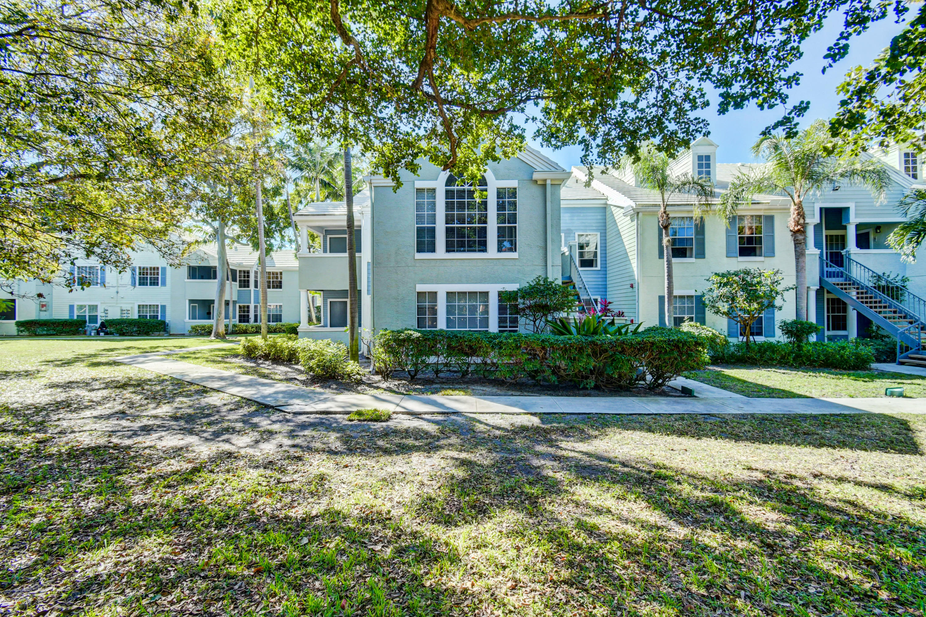 1020 Crystal Way, Unit J Delray Beach, FL 33444 - Photo 10 of 33 25_dsc_3465_6_7_8_9
