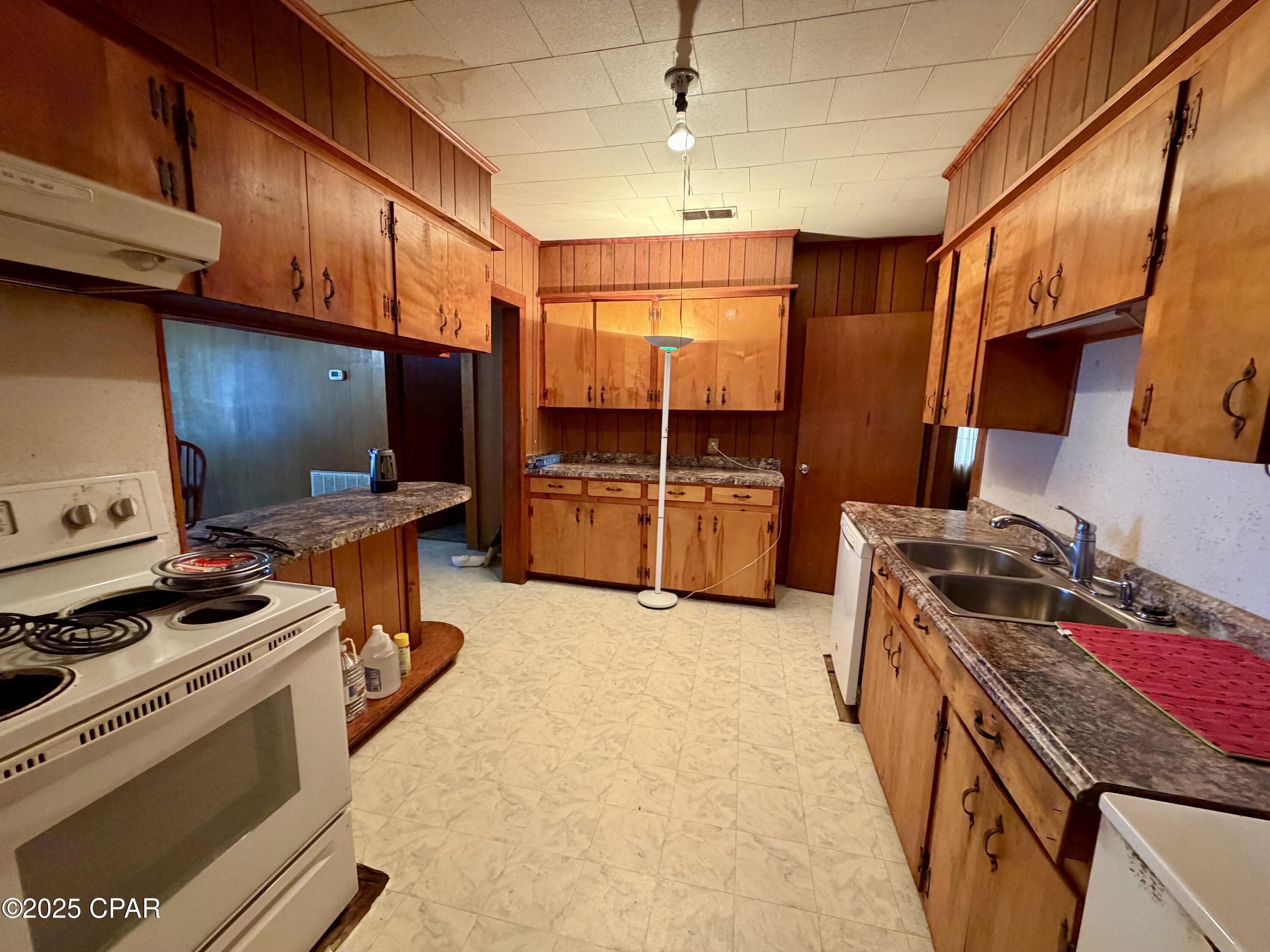 2797 Salem Church Road Sneads, FL 32460 - Photo 11 of 32