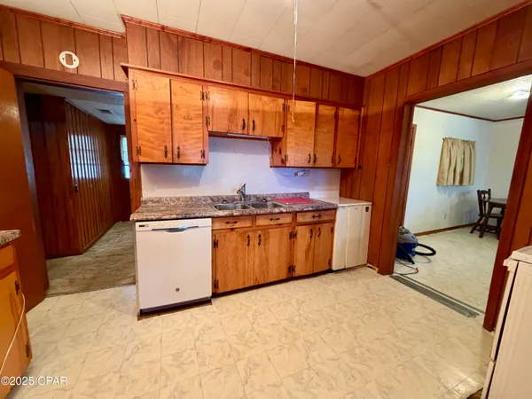 $179,900 | 2797 Salem Church Road, Sneads, FL 32460