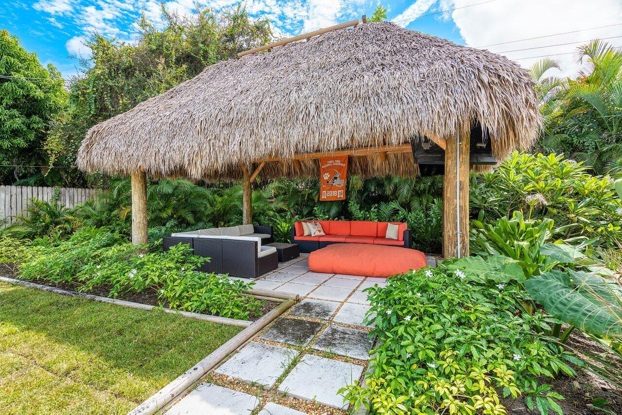 1130 Southwest 17th Street Boca Raton, FL 33486 - Photo 23 of 34 Tiki with power