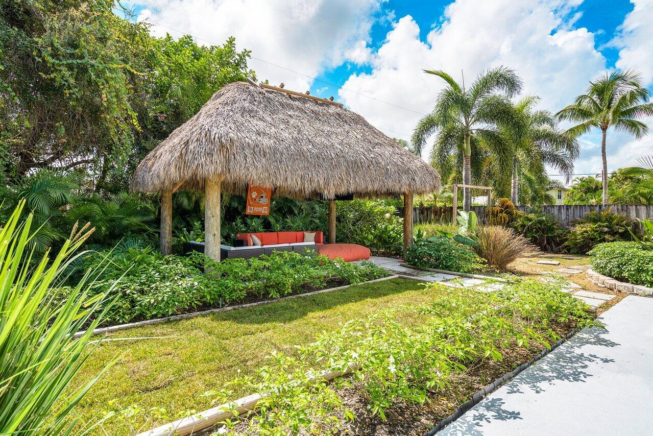 1130 Southwest 17th Street Boca Raton, FL 33486 - Photo 24 of 34 Beautifully landscaped
