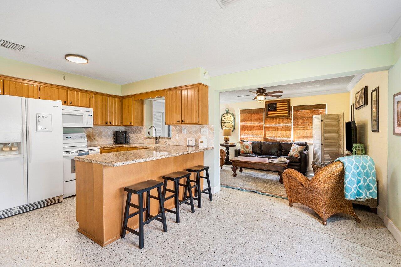 1130 Southwest 17th Street Boca Raton, FL 33486 - Photo 8 of 34 Kitchen