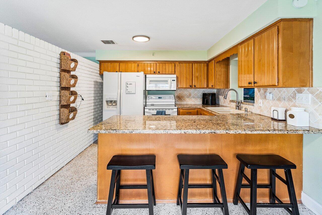 1130 Southwest 17th Street Boca Raton, FL 33486 - Photo 9 of 34 Kitchen