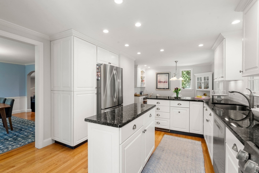 14 Standish Road Wellesley, MA 02481 - Photo 14 of 36 Gallery Image 14