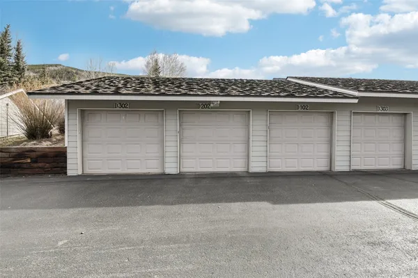 $825,000 | 72 Corinthian Circle, Unit 202, Dillon, CO 80435