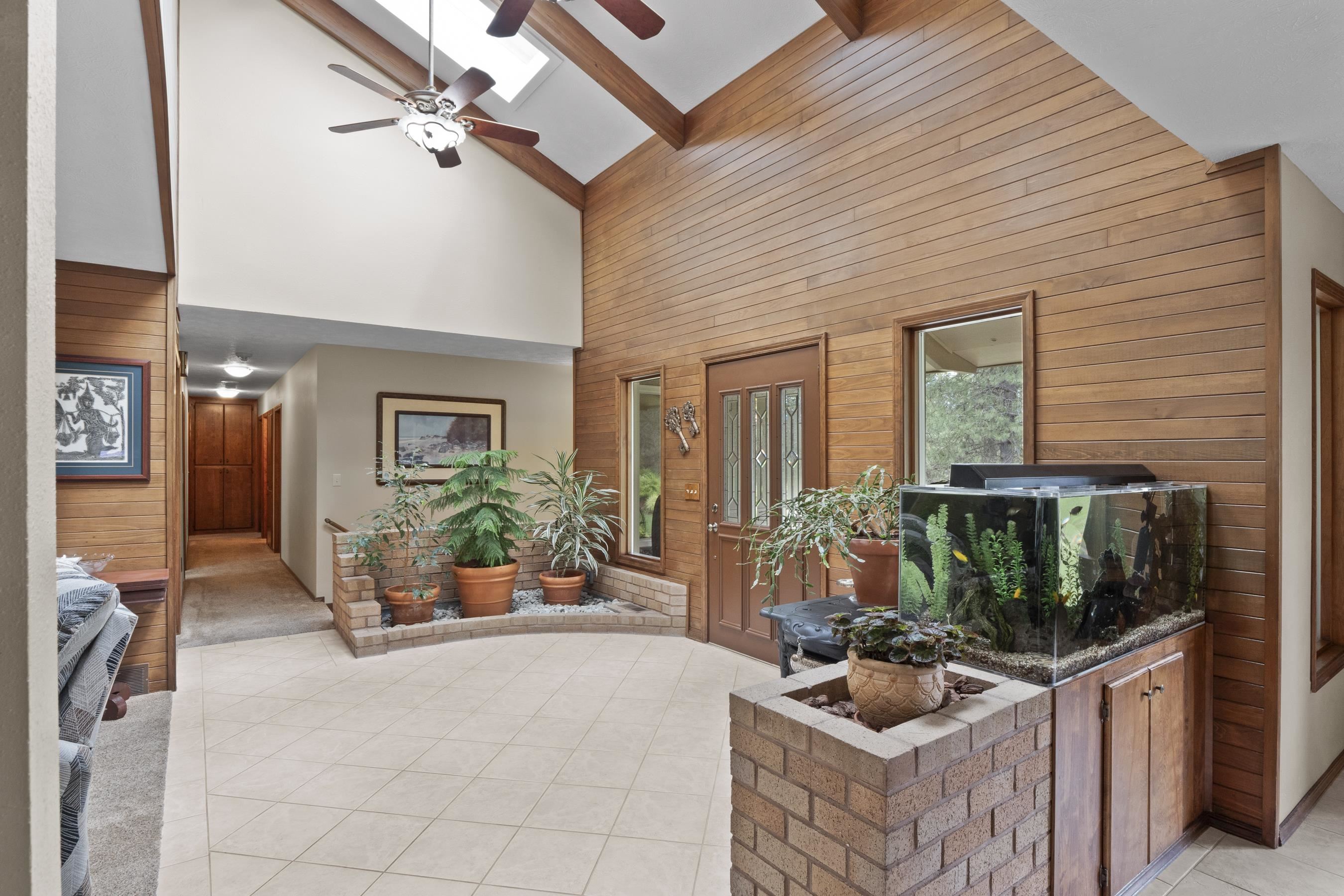 4408 South Conklin Road Greenacres, WA 99016 - Photo 5 of 50 Gallery Image 5