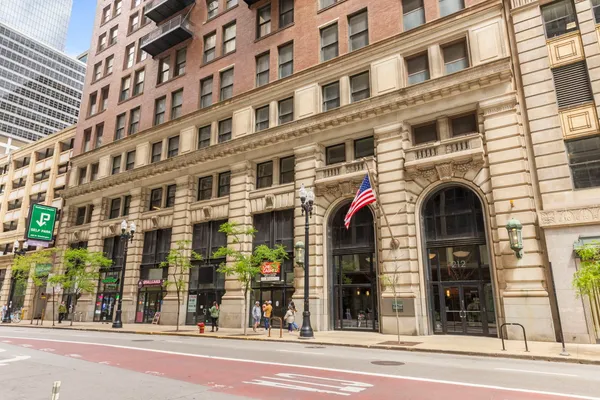 $325,000 | 212 West Washington Street, Unit 1508, Chicago, IL 60606