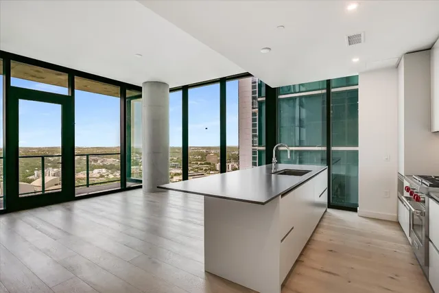 $6,000 | 610 Davis Street, Unit 2705, Austin, TX 78701