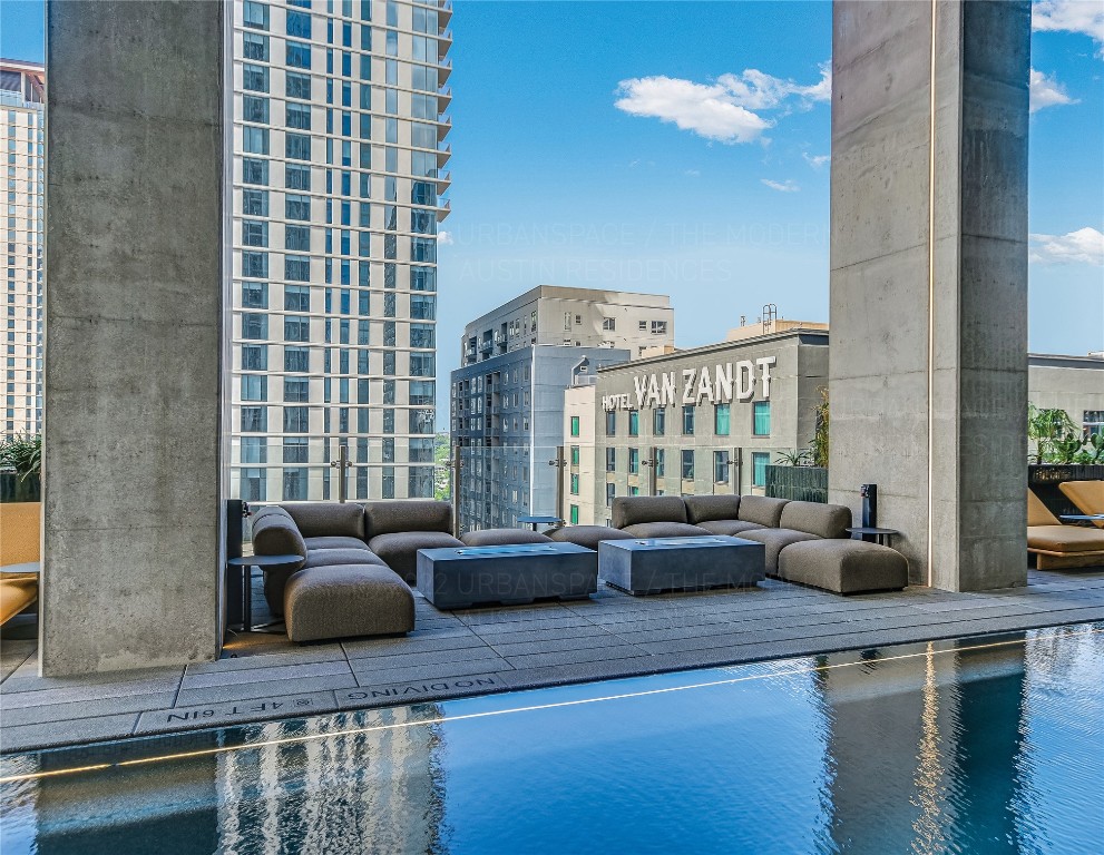 610 Davis Street, Unit 2705 Austin, TX 78701 - Photo 24 of 33