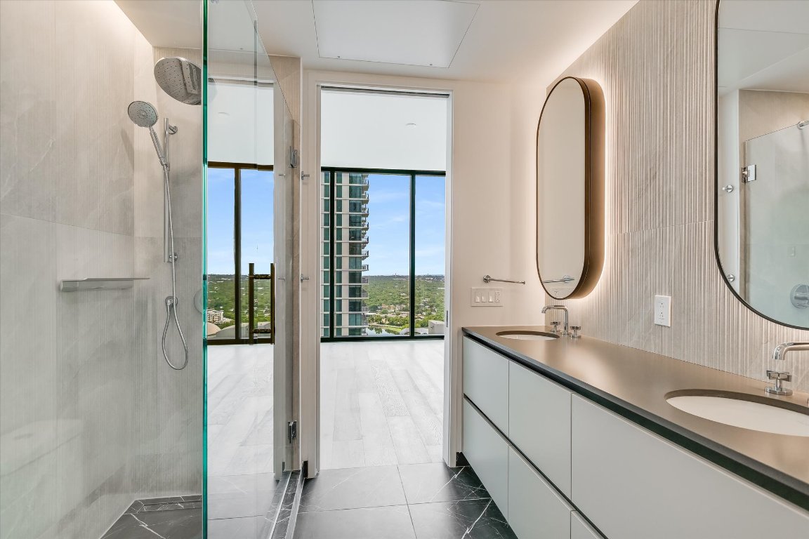 610 Davis Street, Unit 2705 Austin, TX 78701 - Photo 10 of 33