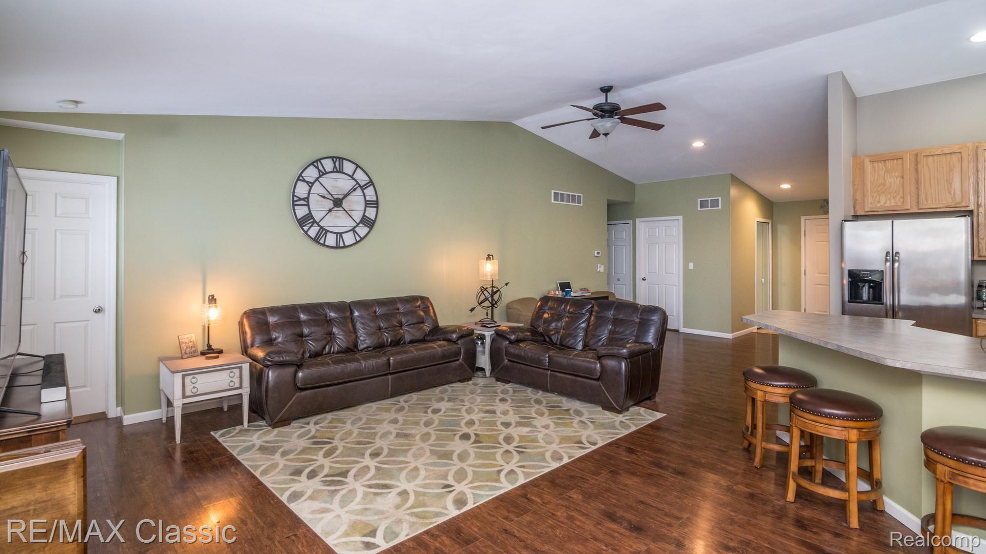 612 Rustic Trail Linden, MI 48451 - Photo 7 of 40 020_11.jpg