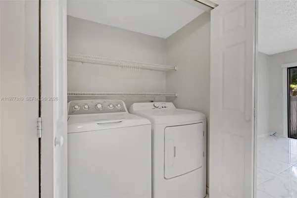 $2,600 | 9827 Northwest 37th Street, Unit 4F, Sunrise, FL 33351
