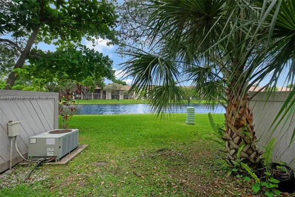 $2,600 | 9827 Northwest 37th Street, Unit 4F, Sunrise, FL 33351