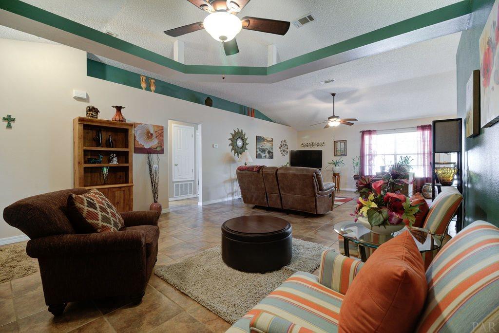 6475 Surfside Cove Gulf Breeze, FL 32563 - Photo 15 of 49