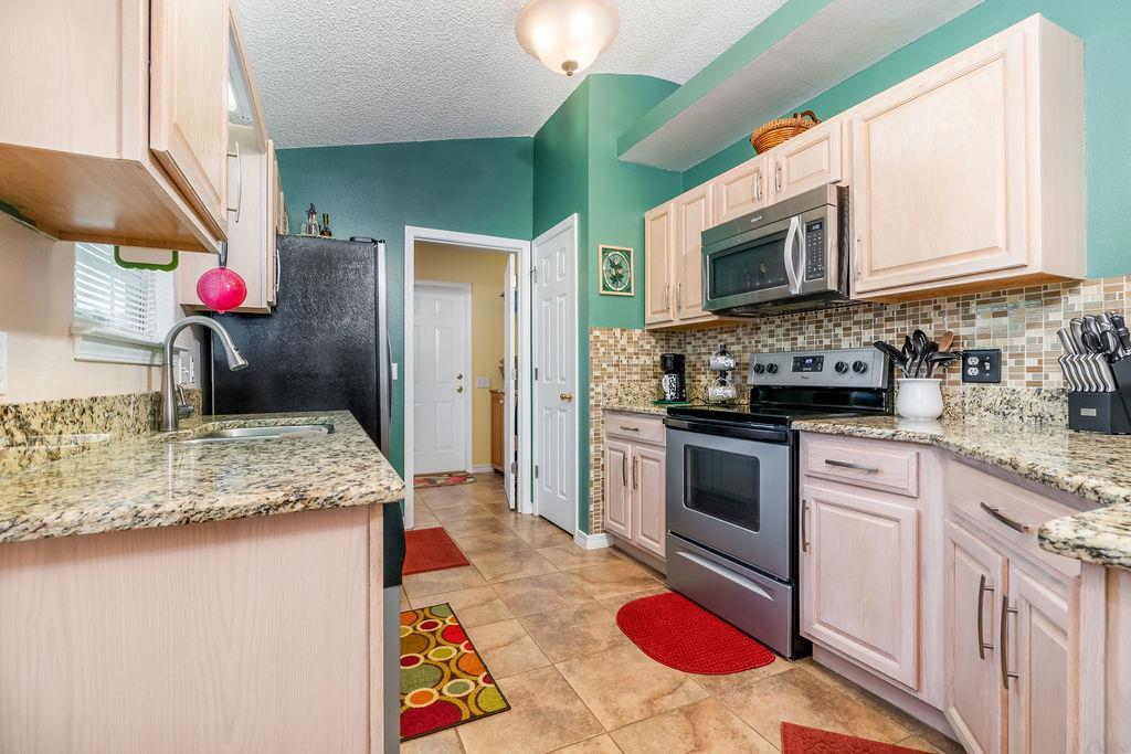 6475 Surfside Cove Gulf Breeze, FL 32563 - Photo 20 of 49