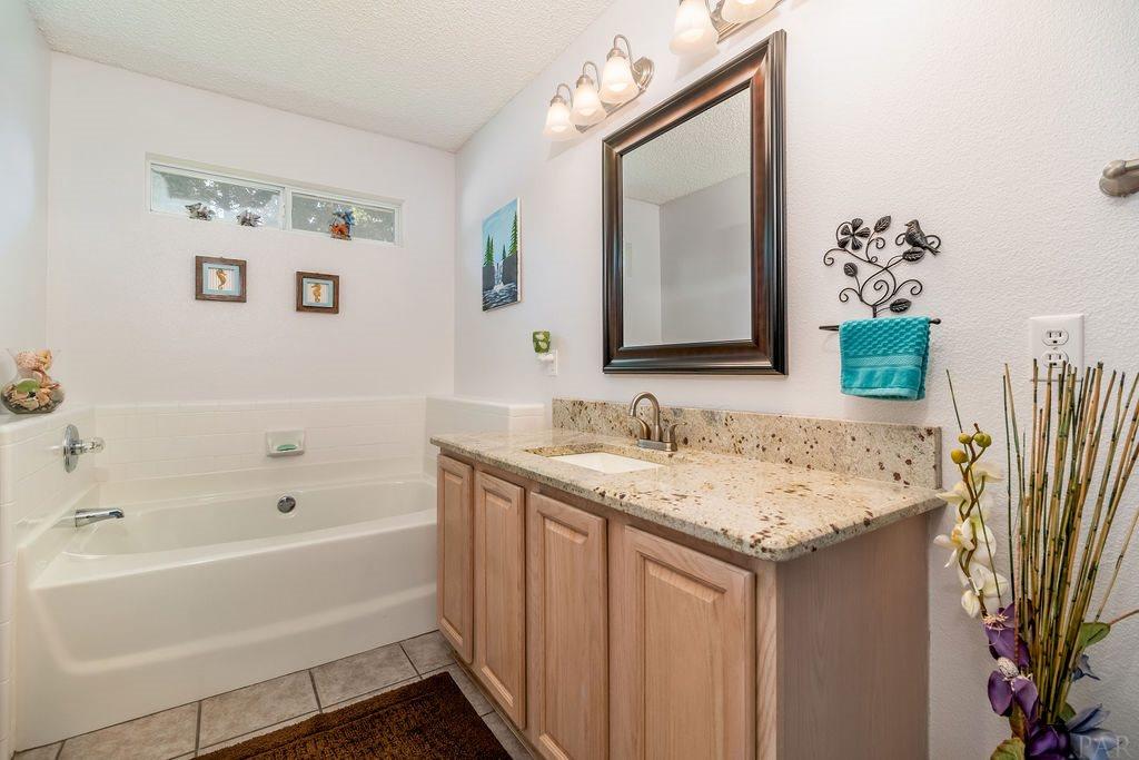 6475 Surfside Cove Gulf Breeze, FL 32563 - Photo 27 of 49