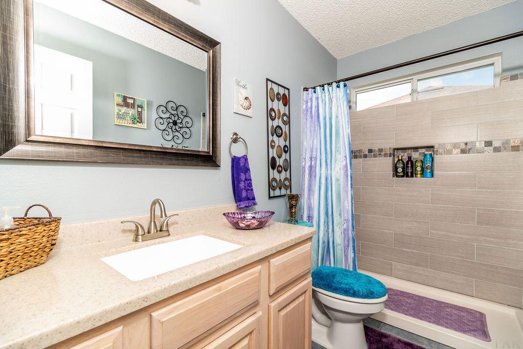 6475 Surfside Cove Gulf Breeze, FL 32563 - Photo 33 of 49