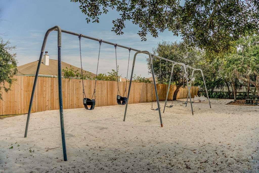 6475 Surfside Cove Gulf Breeze, FL 32563 - Photo 46 of 49