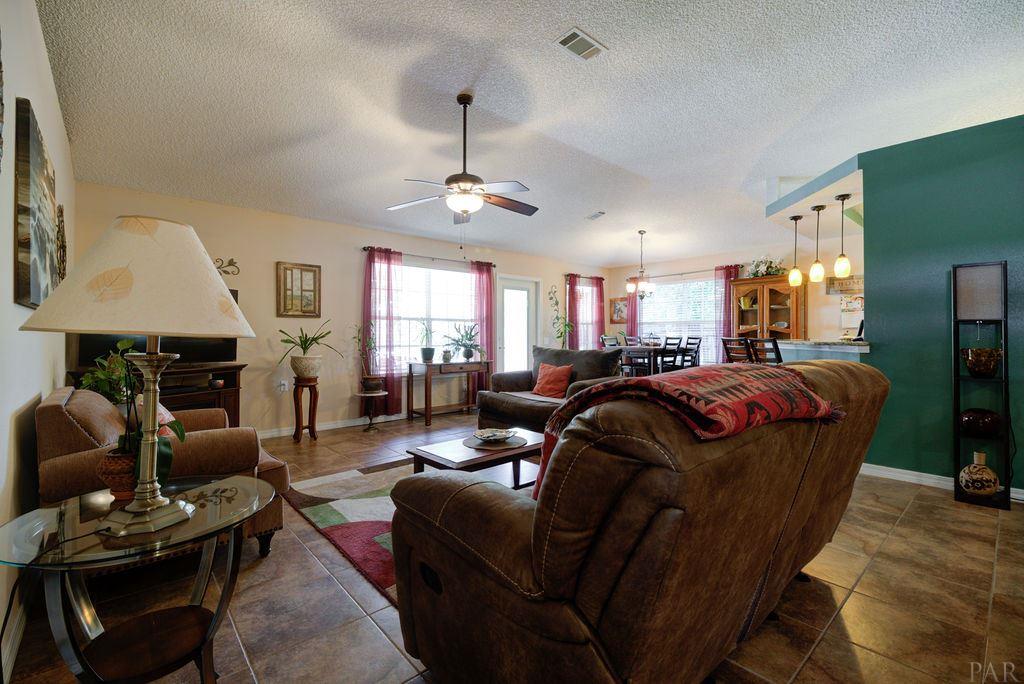 6475 Surfside Cove Gulf Breeze, FL 32563 - Photo 9 of 49