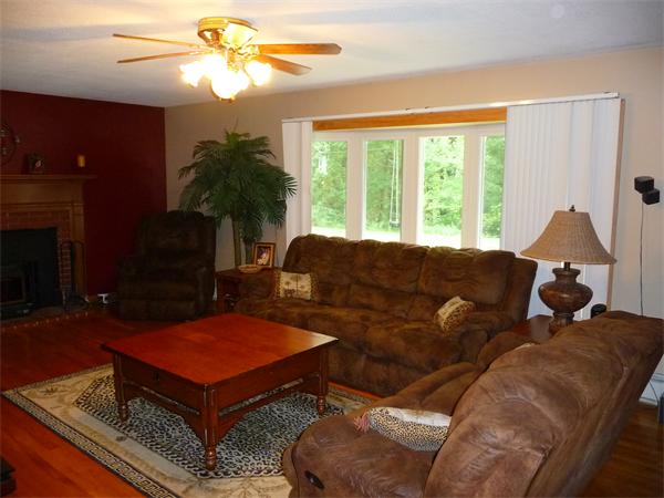 3 Hastings Road Spencer, MA 01562 - Photo 7 of 30 Gallery Image 7