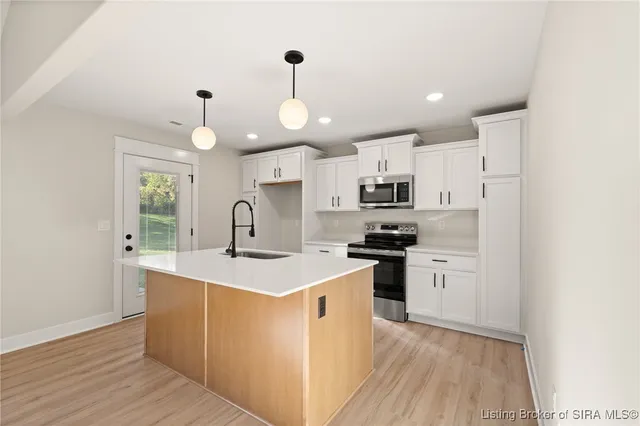 $284,900 | 1032 Dunbarton Way, Unit LOT 205, Georgetown, IN 47122