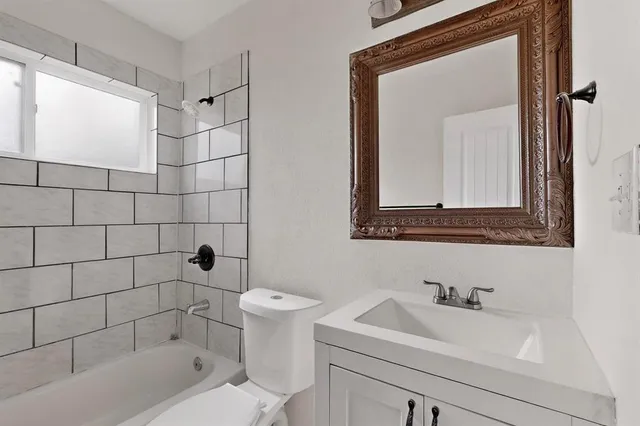 $289,000 | 401 East Miller Road, Garland, TX 75041