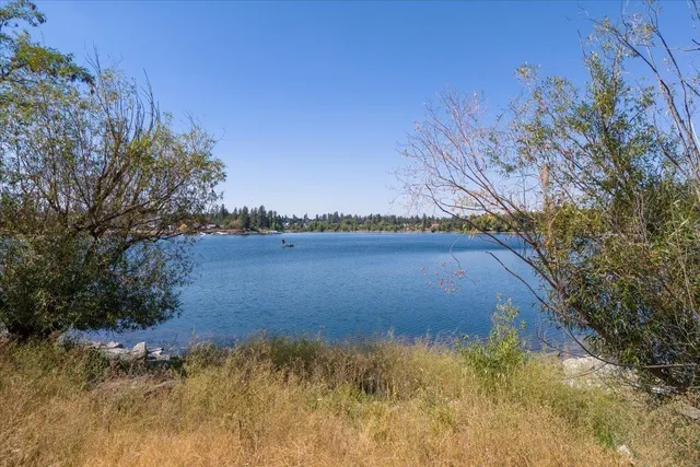 $1,350,000 | 9212 South Silver Lake Avenue, Medical Lake, WA 99022