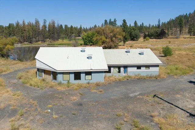 $1,350,000 | 9212 South Silver Lake Avenue, Medical Lake, WA 99022