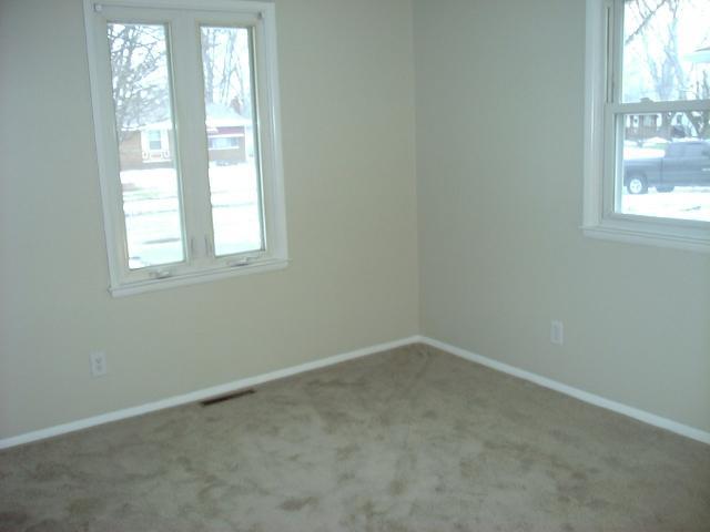 2053 Case Road Columbus, OH 43224 - Photo 9 of 14