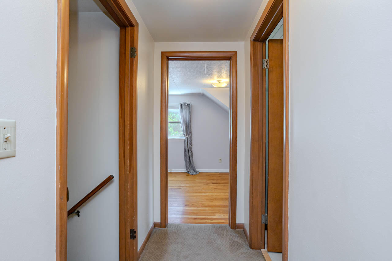 1111 Marquardt Road Wausau, WI 54403 - Photo 41 of 62 Hallway to Primary bedroom
