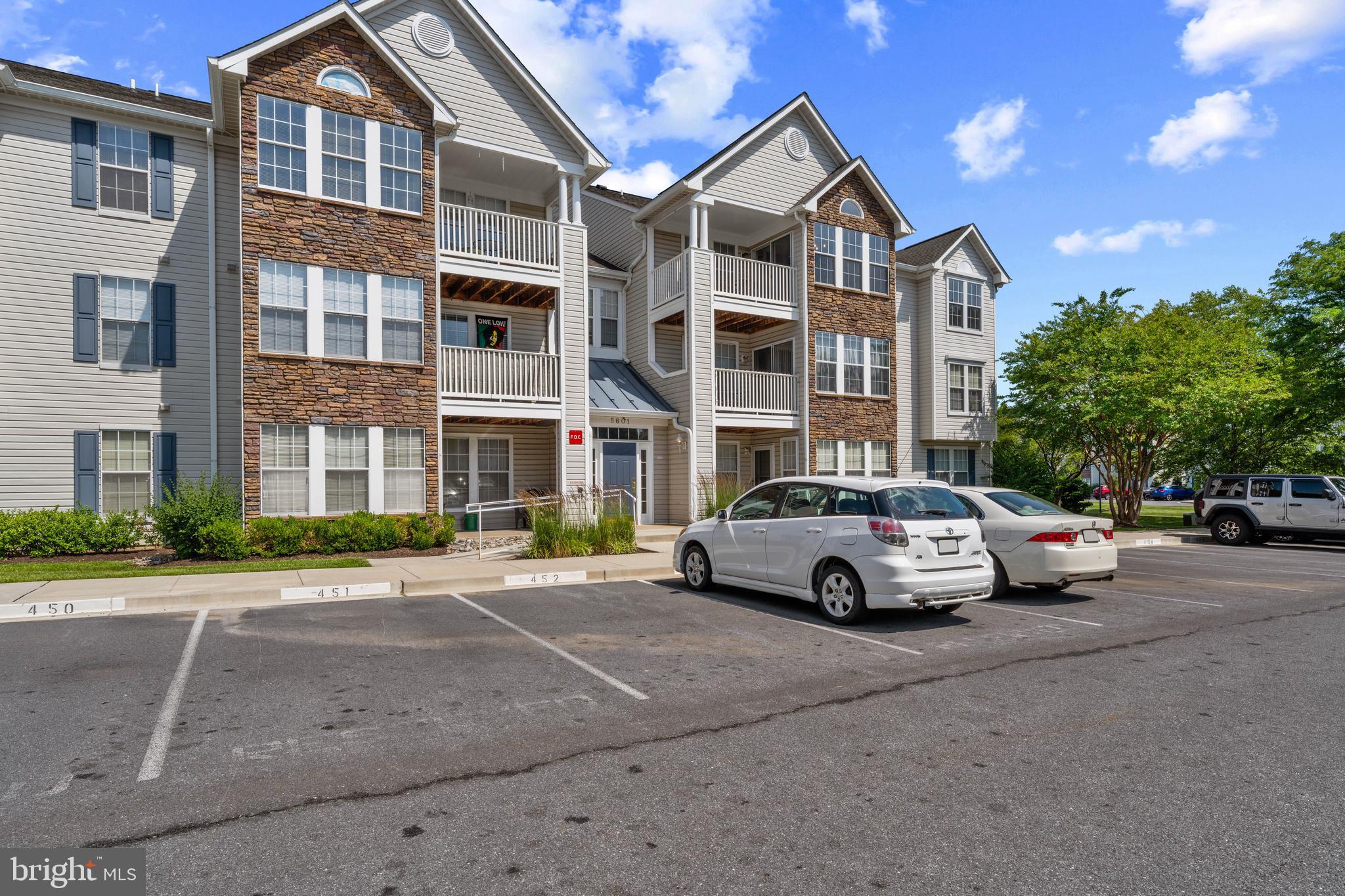 5601 Avonshire Place, Unit M Frederick, MD 21703 - Photo 2 of 27