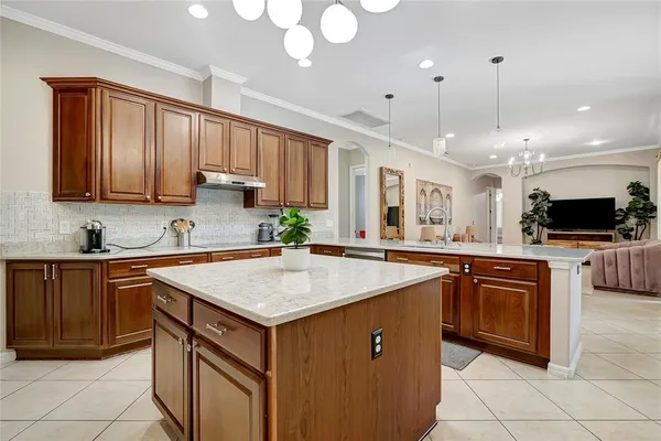 $850,000 | 9317 Lisbon Street, Seffner, FL 33584