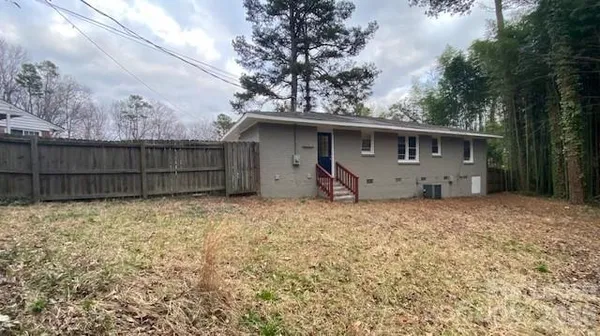 $1,550 | 755 Harwyn Drive, Charlotte, NC 28215