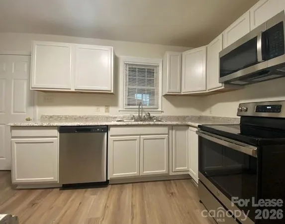 $1,550 | 755 Harwyn Drive, Charlotte, NC 28215