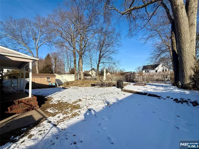 $699,999 | 44 Leonard Drive, Waldwick, NJ 07463