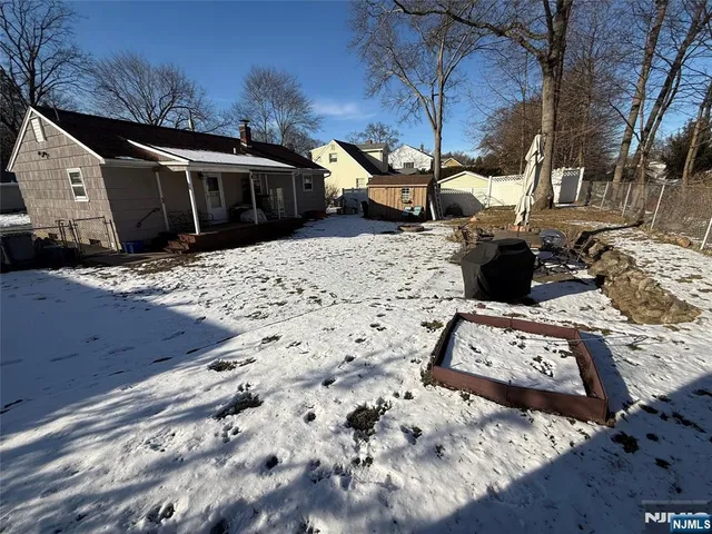 $699,999 | 44 Leonard Drive, Waldwick, NJ 07463