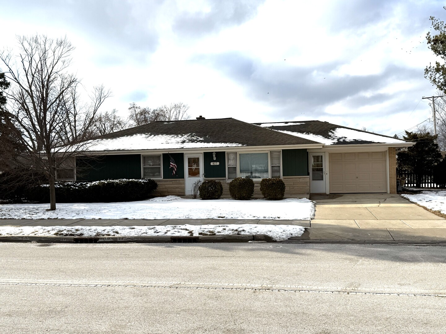 827 Read Street Lockport, IL 60441 - Photo 1 of 14