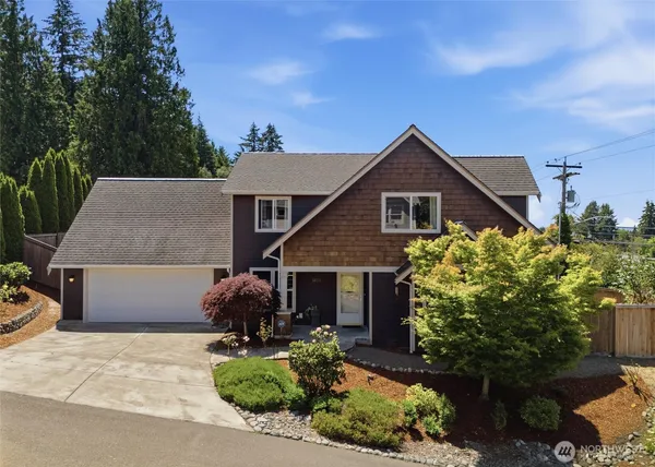 $564,900 | 1601 Northeast Sarai Court, Bremerton, WA 98310
