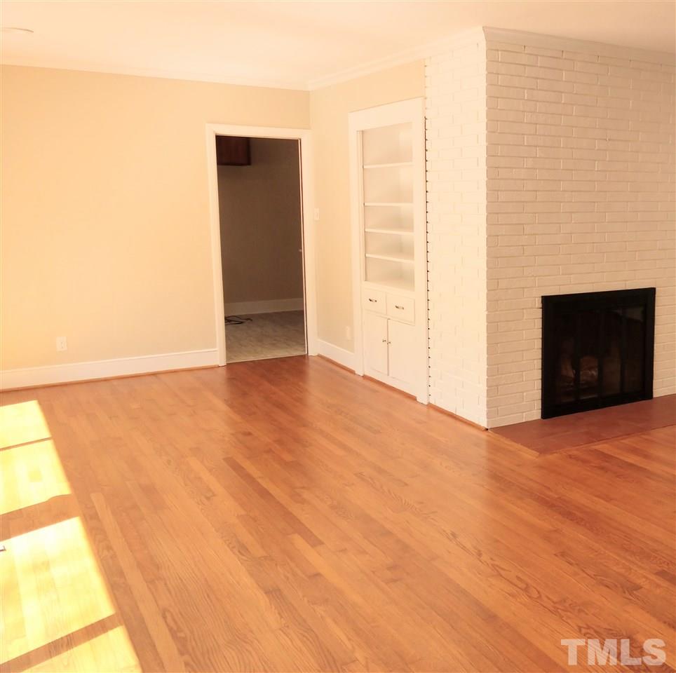 1123 Woodburn Road Durham, NC 27705 - Photo 4 of 17 Gallery Image 4