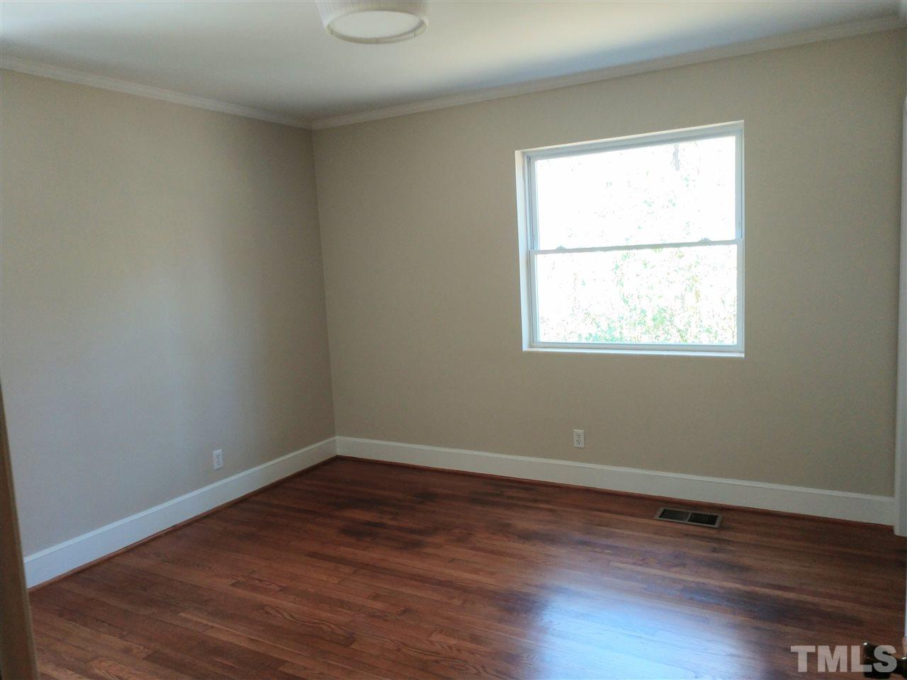 1123 Woodburn Road Durham, NC 27705 - Photo 8 of 17 Gallery Image 8
