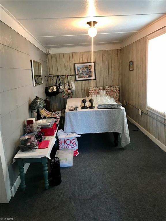 1082 East Carter Mill Road Elkin, NC 28621 - Photo 5 of 21 Enclosed Front Porch/Dining